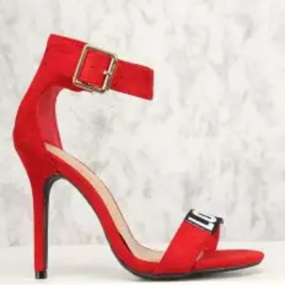 Heels - Picture 2 of 2